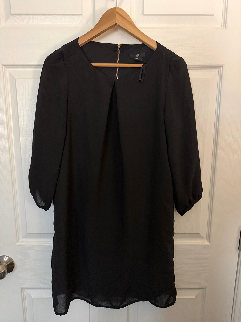 H&M Black Long-Sleeve Shift Dress with Front Pleat